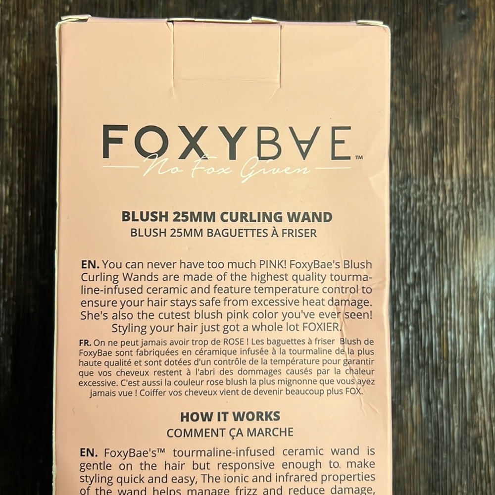 FOXYBAE BLUSH 25MM CURLING WAND - Picture 2 of 2